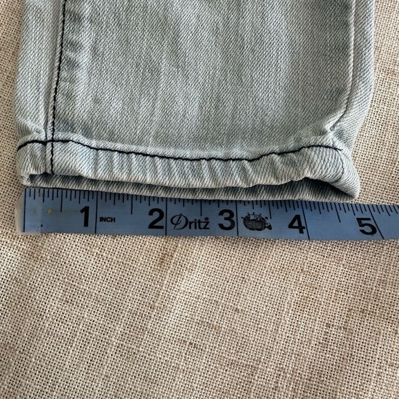 VIP Jeans Women's Size 5/6 Distressed Stretch Light Wash Denim Jeans - Picture 8 of 13